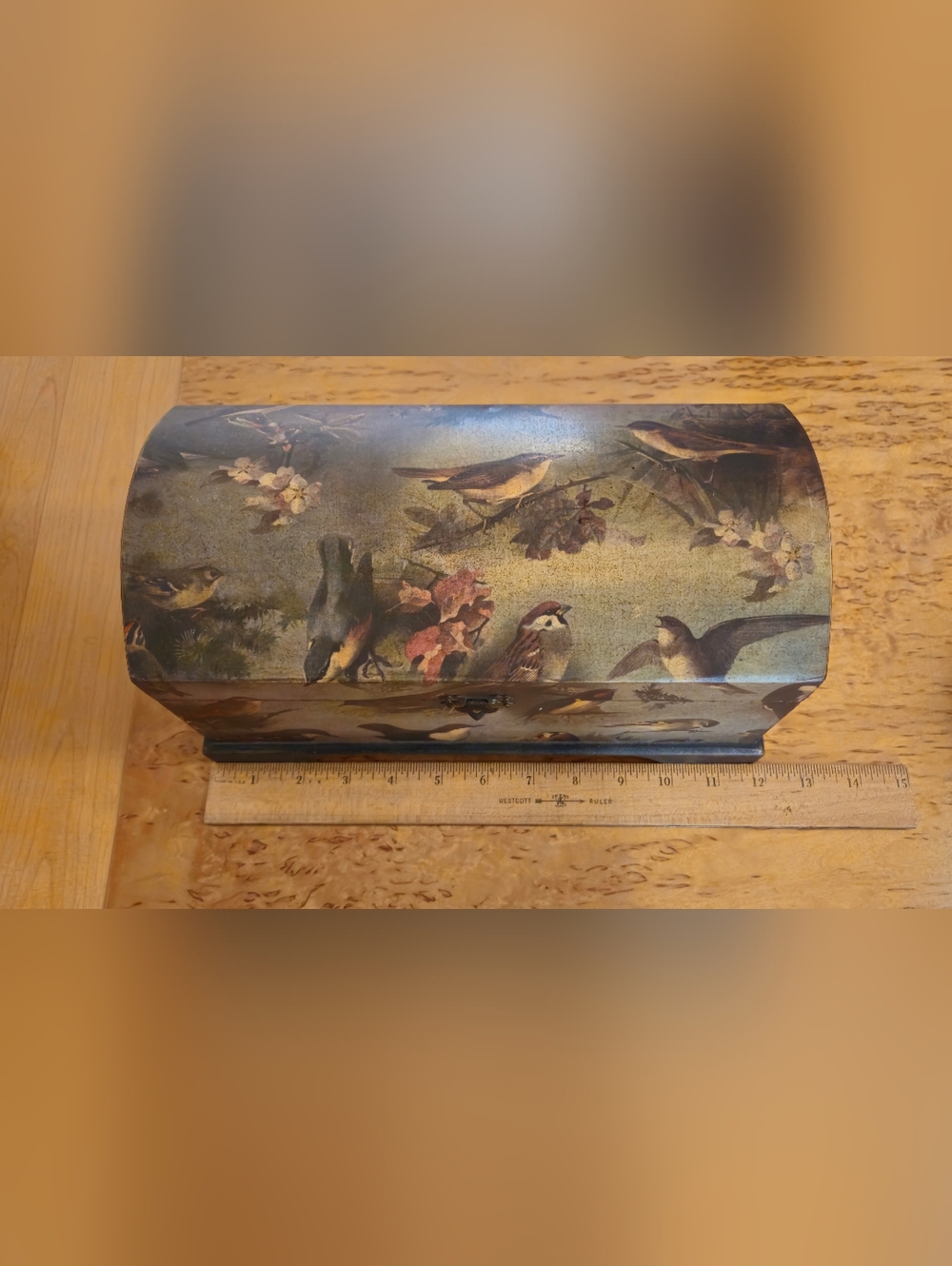 Bird-Pattern Curved Wooden Keepsake Box in Brown